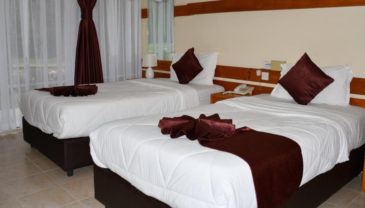 Golf Hotel Kakamega Extérieur photo