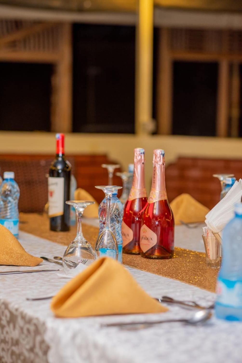 Golf Hotel Kakamega Extérieur photo